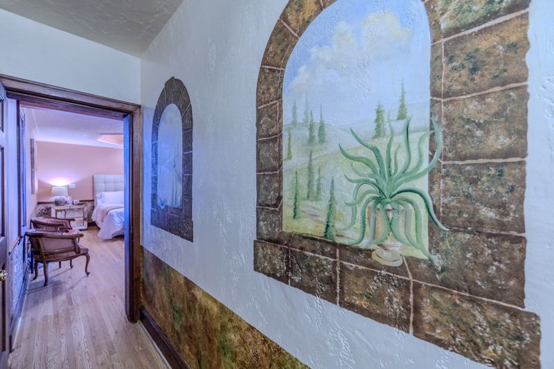 Living Room & Dinning Room Area