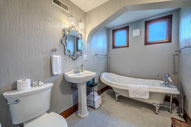 The Manor House 2nd Floor