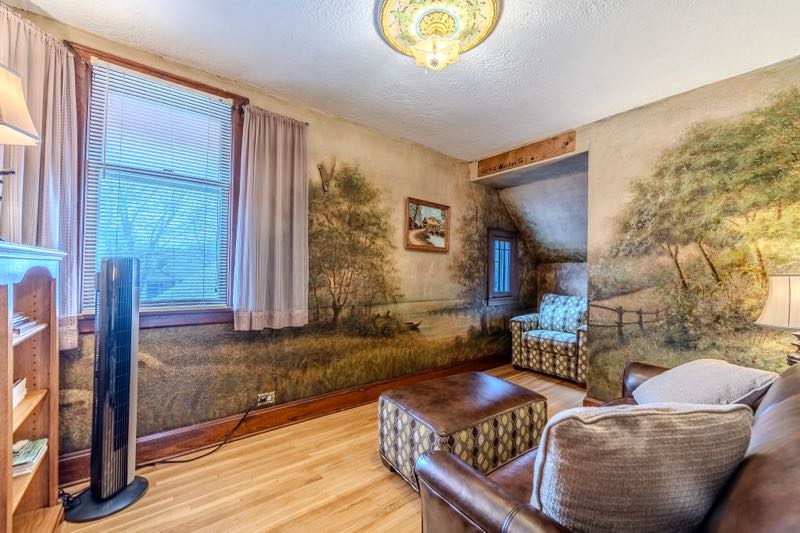 The Manor House 2nd Floor