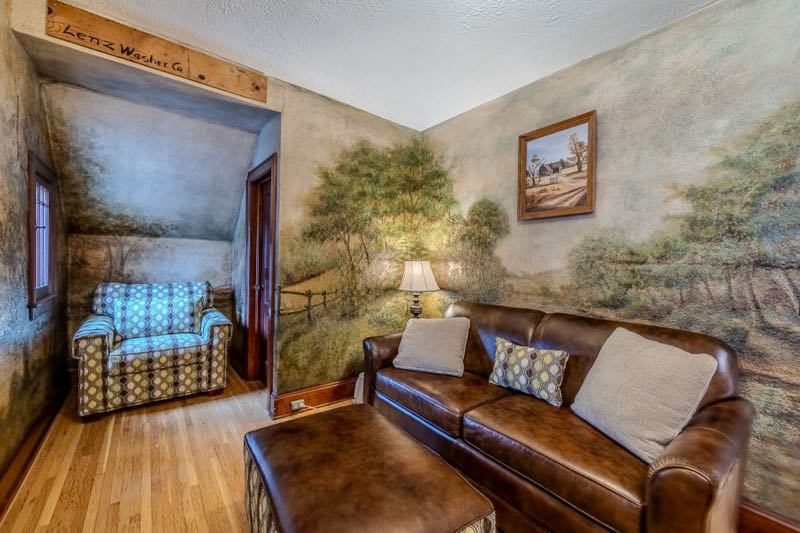 The Manor House 2nd Floor